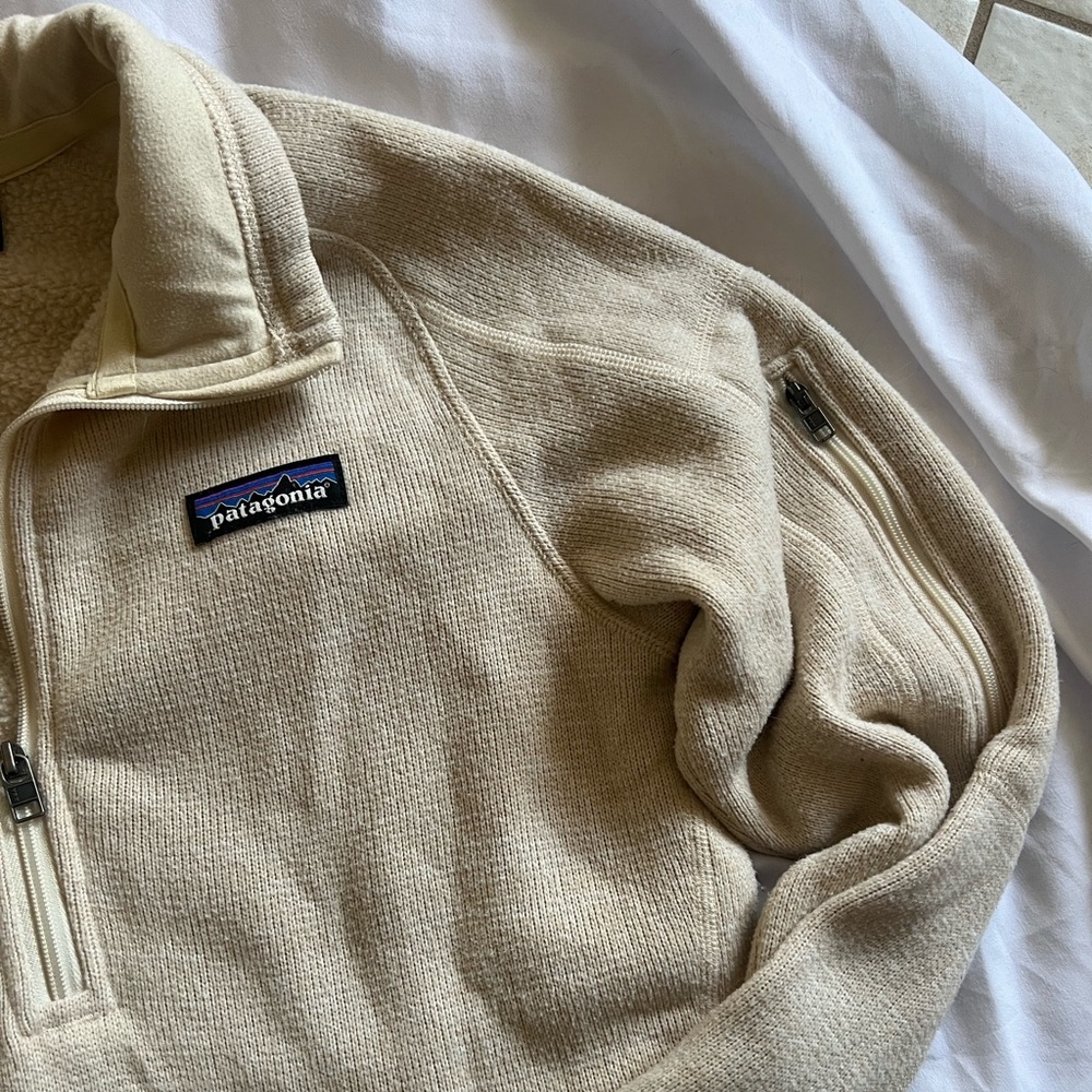 Patagonia quarter zip. Women’s xs